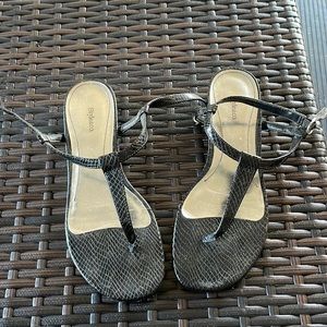 Style & CO Thong Sandals Black